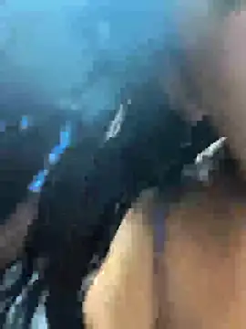 Snapshot of Danivinix chatting on April 2026 04:09:02 AM Danivinix online show from April 2026 04:09:02 AM