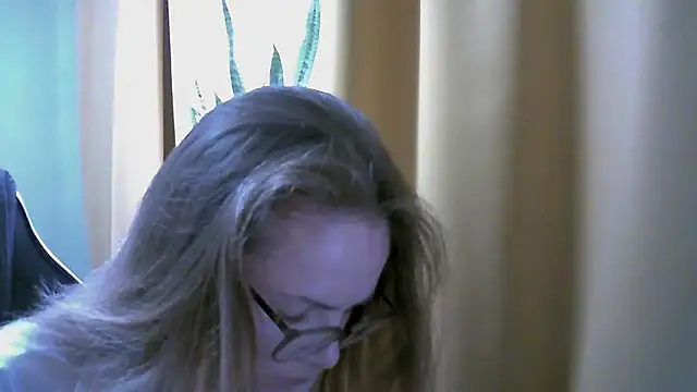 Snapshot of SEA_Dream chatting on September 2025 04:47:01 AM SEA Dream online show from September 2025 04:47:01 AM