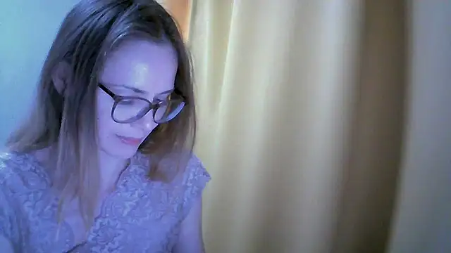 Snapshot of SEA_Dream chatting on October 2025 06:34:01 AM SEA Dream online show from October 2025 06:34:01 AM