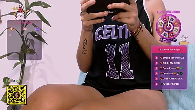 Snapshot of Nocturnawitch chatting on November 2025 03:02:01 PM Nocturnawitch online show from November 2025 03:02:01 PM