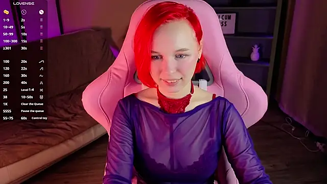 NaomiYoru online show from September 2025 08:42:01 PM