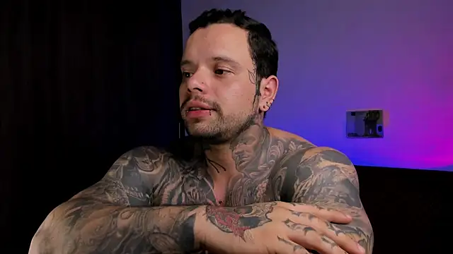 Snapshot of natevillage chatting on April 2026 12:08:02 AM natevillage online show from April 2026 12:08:02 AM