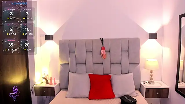 Mia volkova online show from October 2025 12:23:01 PM