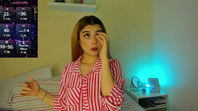 Snapshot of Katty__Rousse chatting on October 2025 10:54:02 PM Katty Rousse online show from October 2025 10:54:02 PM