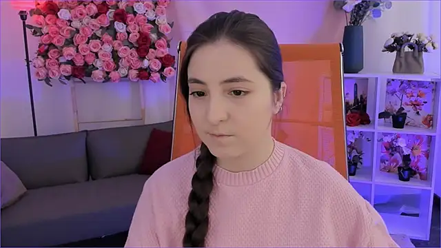 Snapshot of VirtuallVoyant chatting on February 2026 07:29:01 AM VirtuallVoyant online show from February 2026 07:29:01 AM