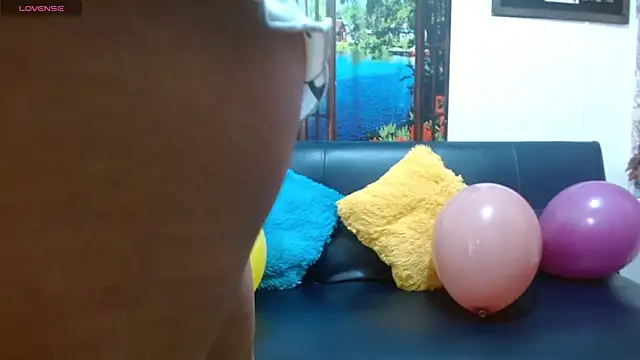 Snapshot of gigi_gilt_ chatting on November 2025 04:21:01 AM gigi gilt online show from November 2025 04:21:01 AM