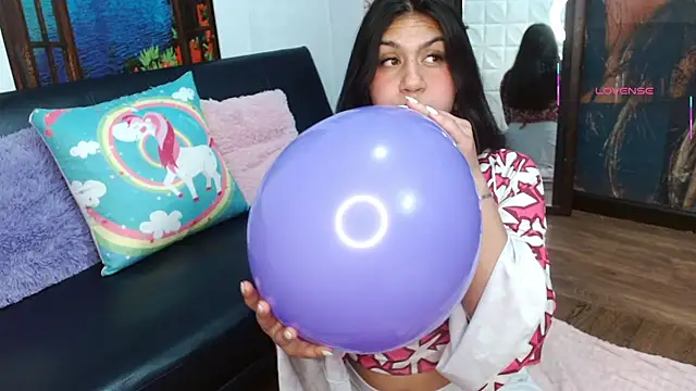 Snapshot of gigi_gilt_ chatting on February 2026 04:20:02 AM gigi gilt online show from February 2026 04:20:02 AM