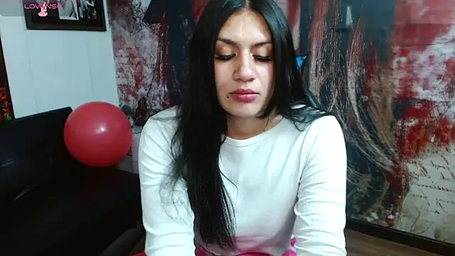 gigi gilt  online show from May 2026 04:39:02 AM