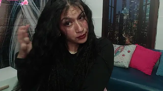 gigi gilt  online show from July 2026 02:57:02 PM