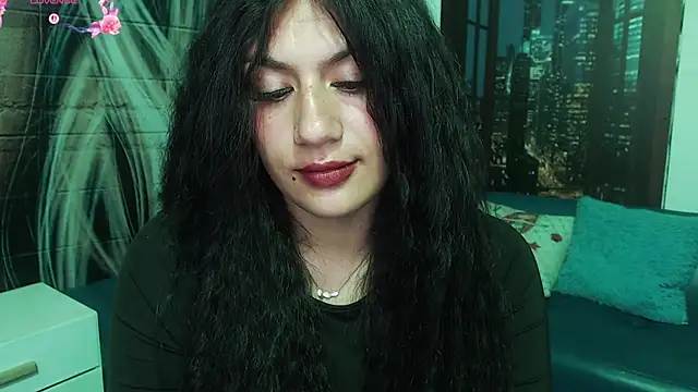 gigi gilt  online show from July 2026 03:21:02 PM