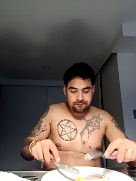 Maximo cum27 online show from March 2026 05:00:01 AM