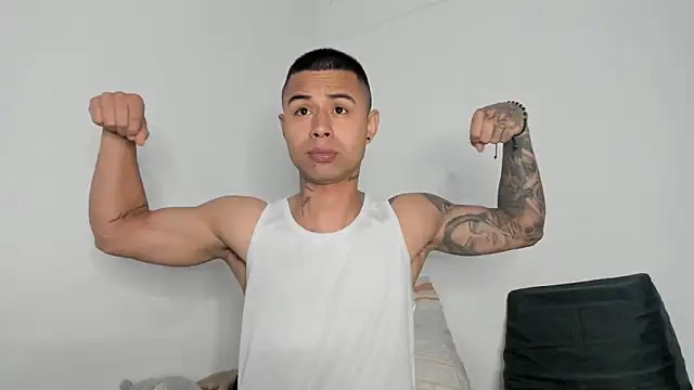  Logan Colton  online show from May 2026 08:25:01 PM