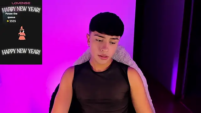 Snapshot of Matheewx_m chatting on September 2025 02:57:01 AM Matheewx m online show from September 2025 02:57:01 AM