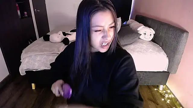 Snapshot of Mia_1120 chatting on January 2026 08:54:01 PM Mia 1120 online show from January 2026 08:54:01 PM