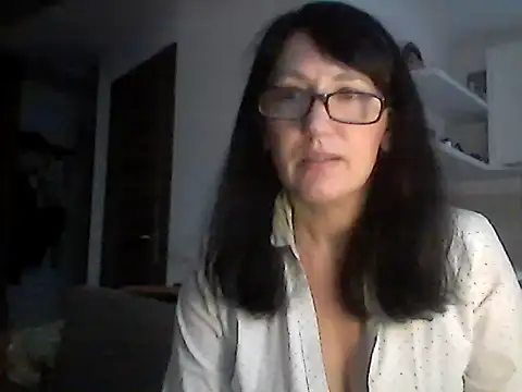 Snapshot of Elena48324 chatting on December 2025 10:33:01 AM Elena48324 online show from December 2025 10:33:01 AM