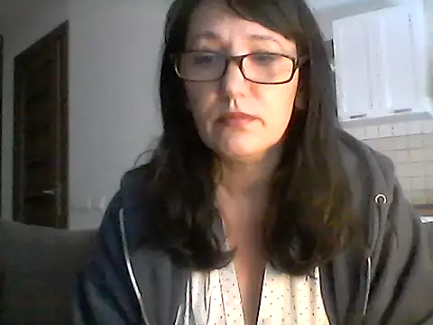 Snapshot of Elena48324 chatting on January 2026 12:21:02 PM Elena48324 online show from January 2026 12:21:02 PM
