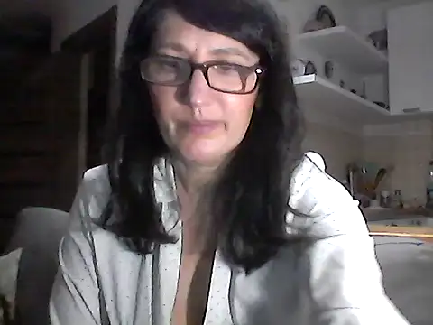 Snapshot of Elena48324 chatting on February 2026 06:44:02 PM Elena48324 online show from February 2026 06:44:02 PM