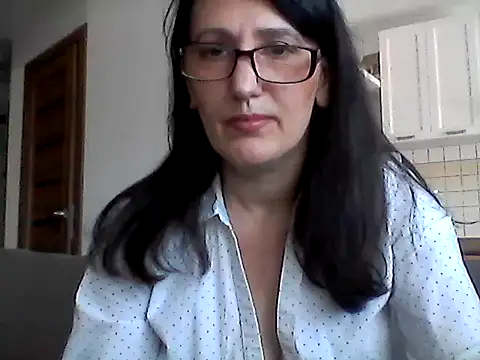 Snapshot of Elena48324 chatting on April 2026 10:35:02 AM Elena48324 online show from April 2026 10:35:02 AM