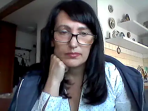 Snapshot of Elena48324 chatting on April 2026 11:04:02 AM Elena48324 online show from April 2026 11:04:02 AM