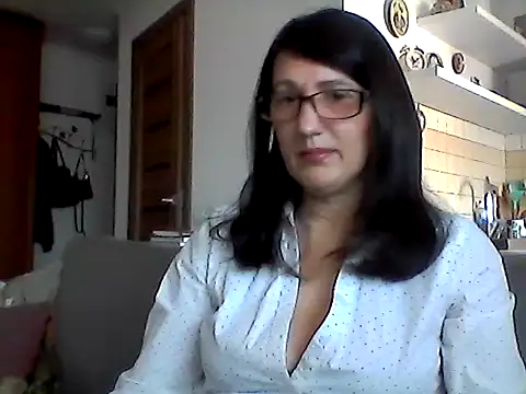 Snapshot of Elena48324 chatting on April 2026 08:07:02 AM Elena48324 online show from April 2026 08:07:02 AM