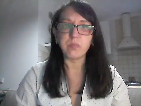 Snapshot of Elena48324 chatting on April 2026 05:41:02 PM Elena48324 online show from April 2026 05:41:02 PM