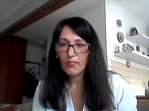 Snapshot of Elena48324 chatting on May 2026 10:23:02 AM Elena48324 online show from May 2026 10:23:02 AM