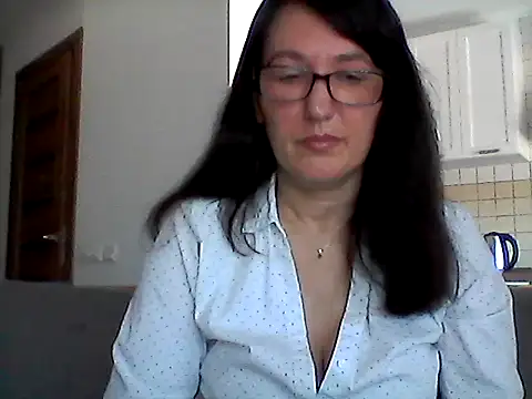 Snapshot of Elena48324 chatting on May 2026 07:35:01 AM Elena48324 online show from May 2026 07:35:01 AM