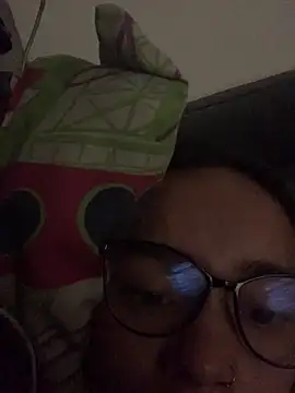 Dafne Mel online show from September 2025 02:17:02 PM