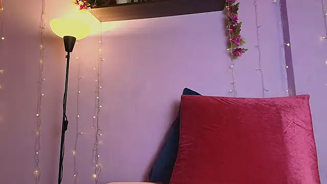 Dafne Mel online show from October 2025 12:50:02 PM