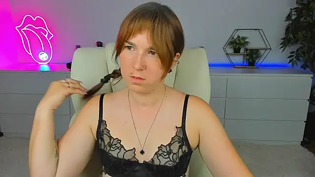 Sofii darling online show from September 2025 06:41:02 PM