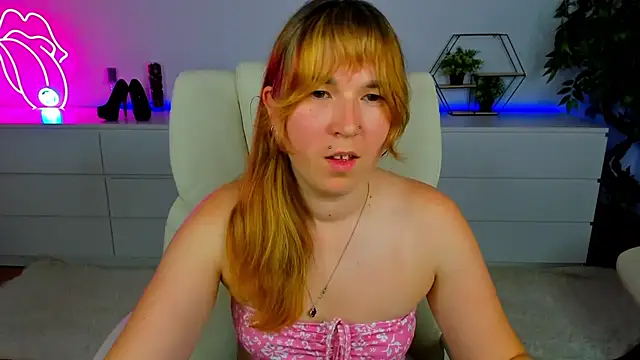 Sofii darling online show from October 2025 04:18:01 PM