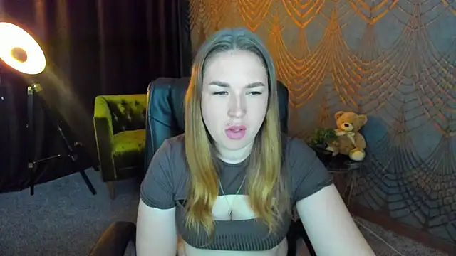 Sofii darling online show from April 2026 04:27:02 PM