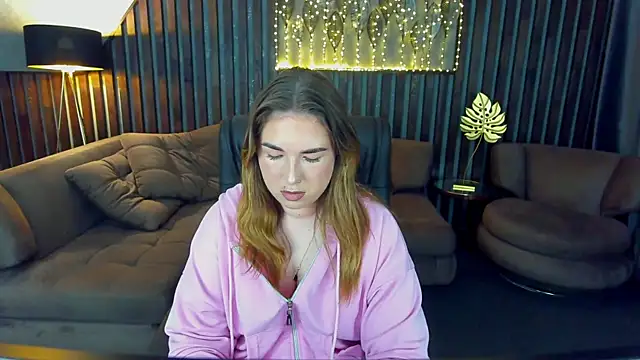 Sofii darling online show from May 2026 04:38:01 PM
