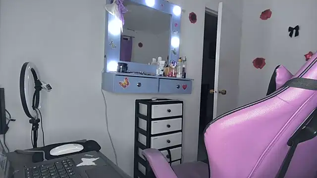 soffy rosses online show from May 2026 01:54:02 AM