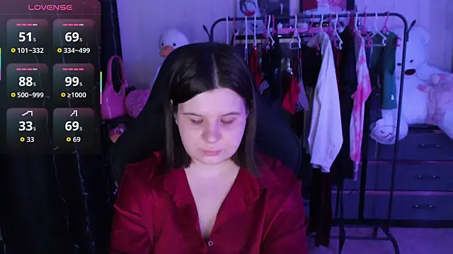 AmyVibess online show from May 2026 06:15:02 PM