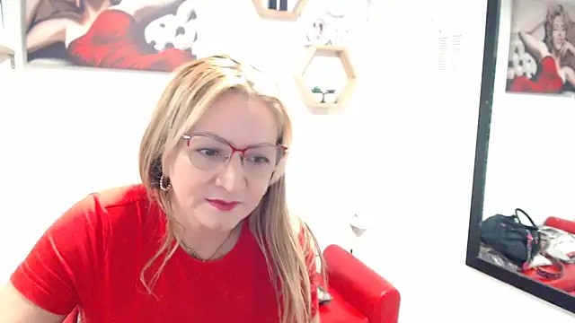 DIVAX MONSERRAT online show from February 2026 10:39:01 PM