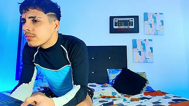 Luke Stone online show from October 2025 06:43:01 PM