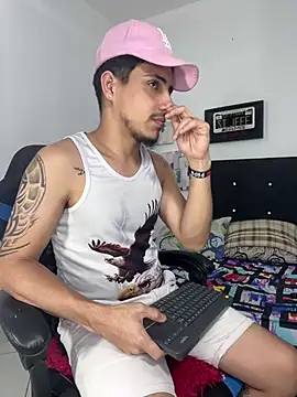 Luke Stone online show from April 2026 08:28:02 PM