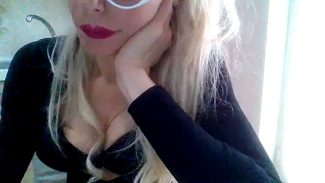 Kelly80 online show from April 2026 03:35:01 PM