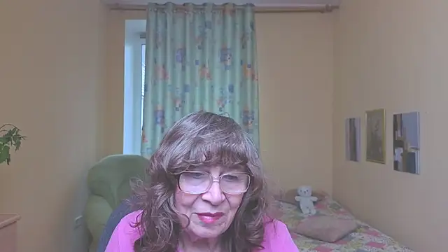 Snapshot of Betty_Brick chatting on May 2026 12:54:02 PM Betty Brick online show from May 2026 12:54:02 PM