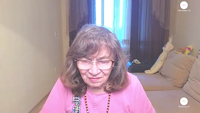 Snapshot of Betty_Brick chatting on May 2026 02:55:01 PM Betty Brick online show from May 2026 02:55:01 PM
