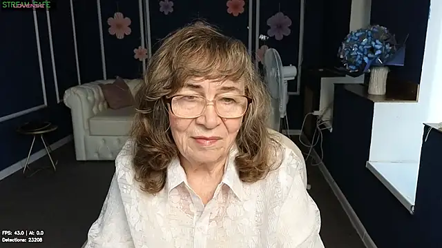 Betty Brick online show from July 2026 01:25:01 PM