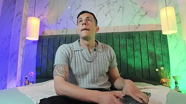 Dustin Sonne online show from April 2026 03:29:01 AM