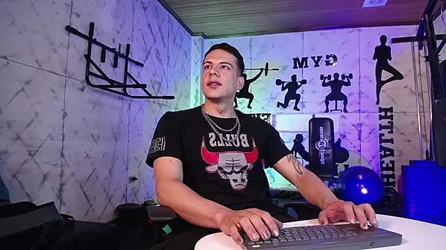 Dustin Sonne online show from April 2026 03:37:02 AM