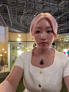 Snapshot of winter11 chatting on November 2025 01:41:01 AM winter11 online show from November 2025 01:41:01 AM