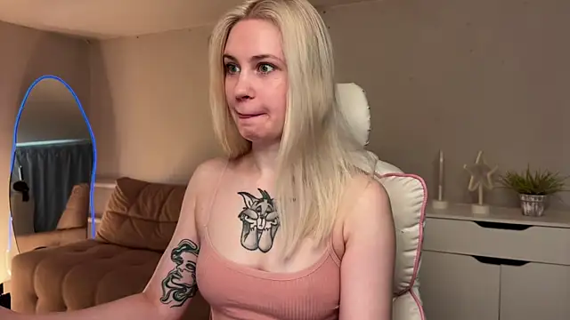 Sofia Kenwood online show from July 2026 03:35:02 AM