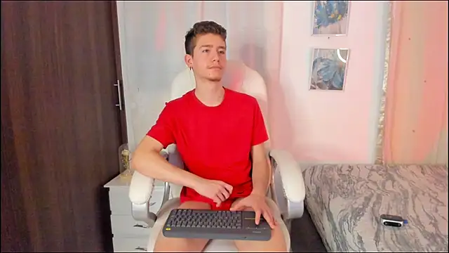 ThiagooJames online show from October 2025 02:54:02 AM