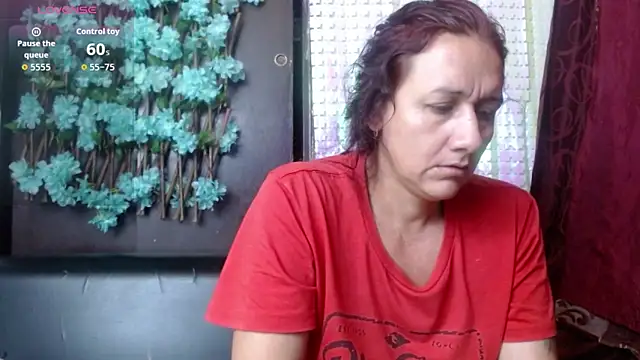 Snapshot of darling_hott chatting on September 2025 09:11:01 AM darling hott online show from September 2025 09:11:01 AM