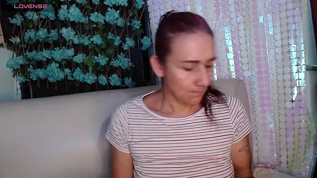 darling hott online show from July 2026 09:39:02 PM