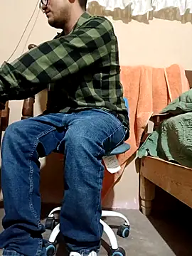 Snapshot of Single_lagunero chatting on April 2026 08:37:01 AM Single lagunero online show from April 2026 08:37:01 AM